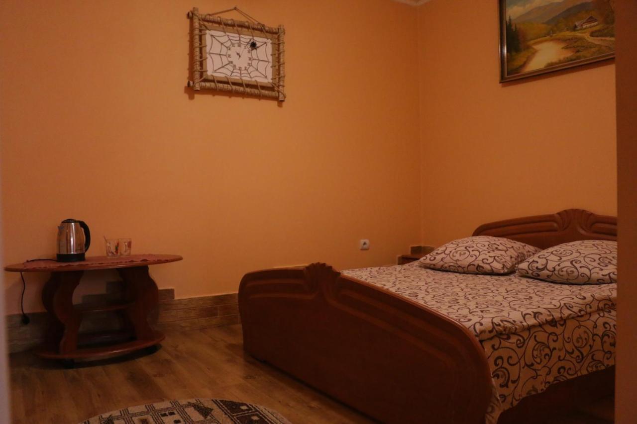 Karpatskyi Maetok Hotell Slavske Exteriör bild