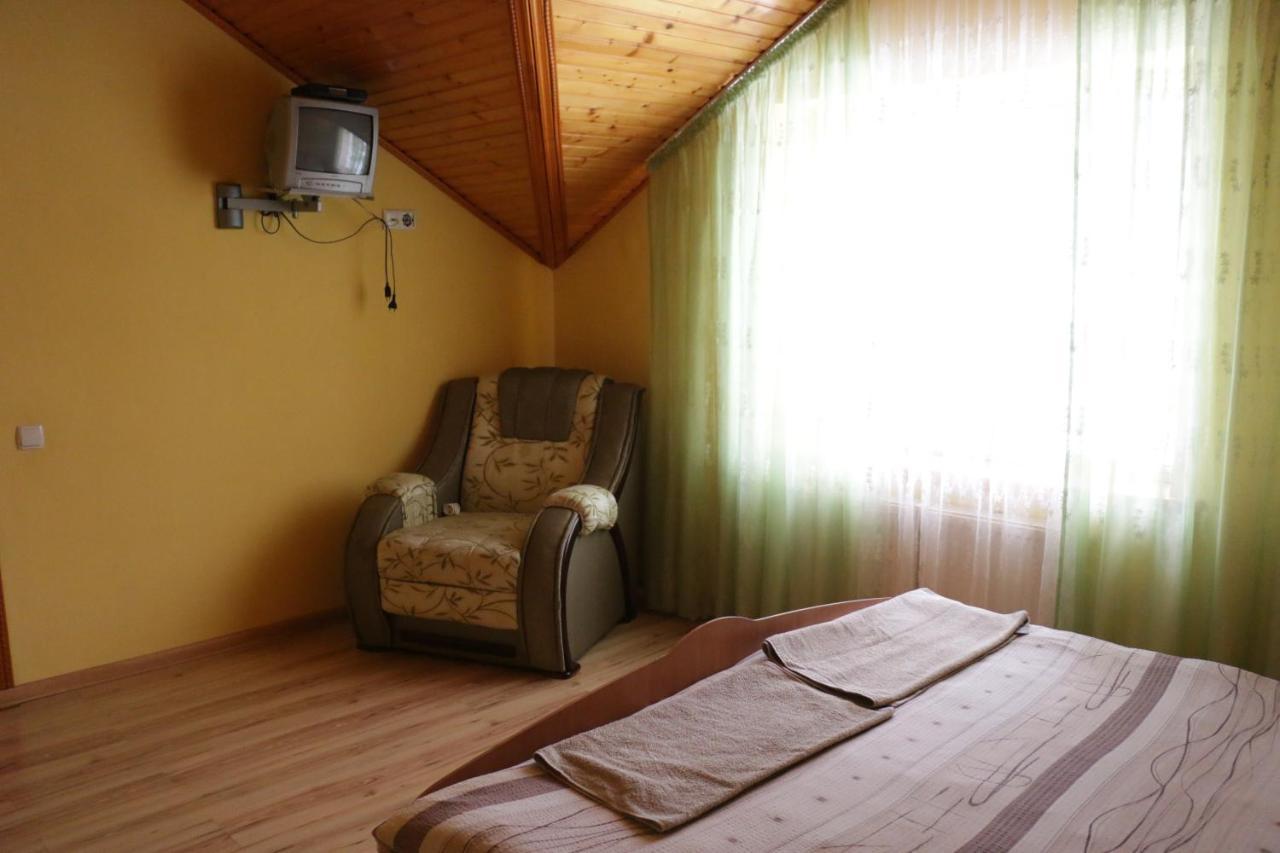 Karpatskyi Maetok Hotell Slavske Exteriör bild