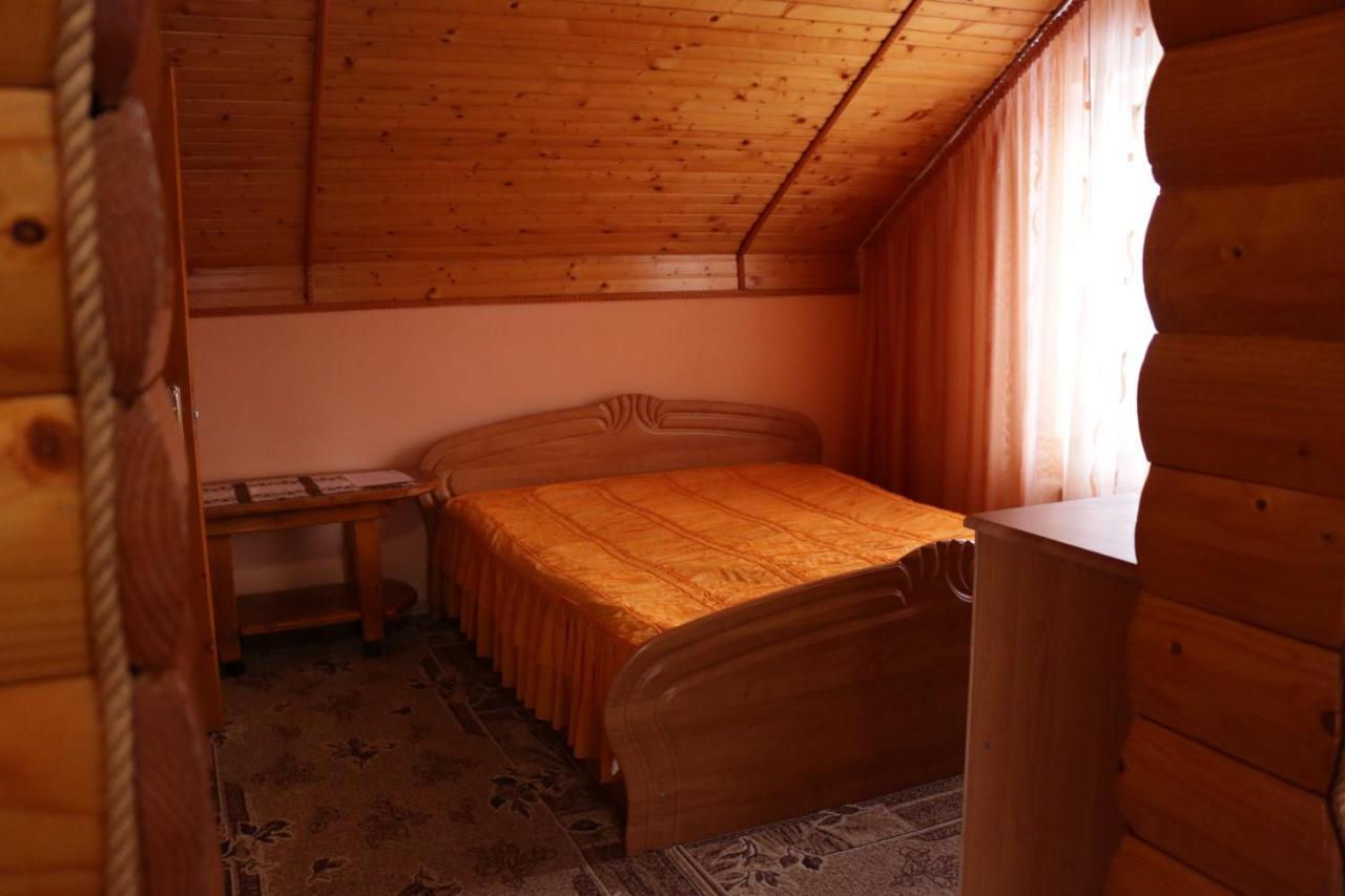 Karpatskyi Maetok Hotell Slavske Exteriör bild