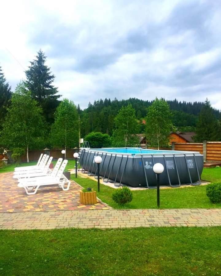 Karpatskyi Maetok Hotell Slavske Exteriör bild